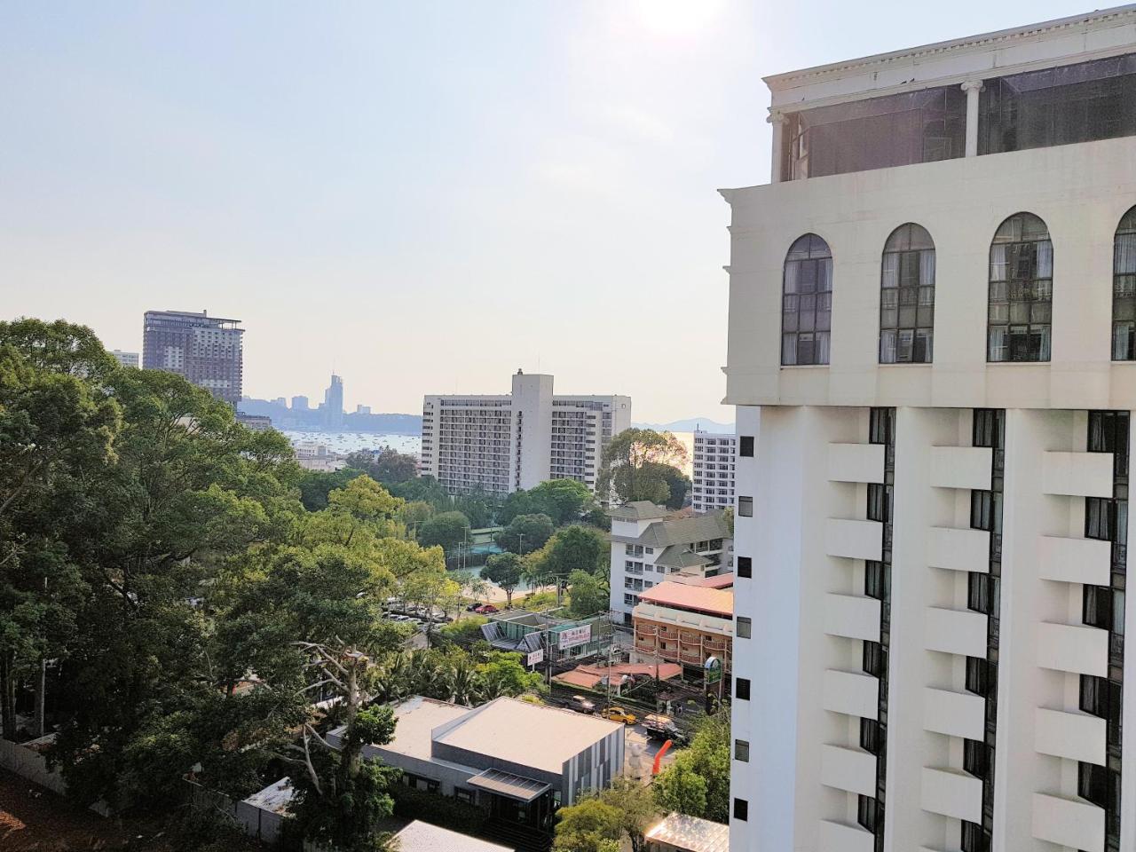 Centric Sea By Pattaya Holiday Landkreis Landkreis Bang Lamung Exterior foto